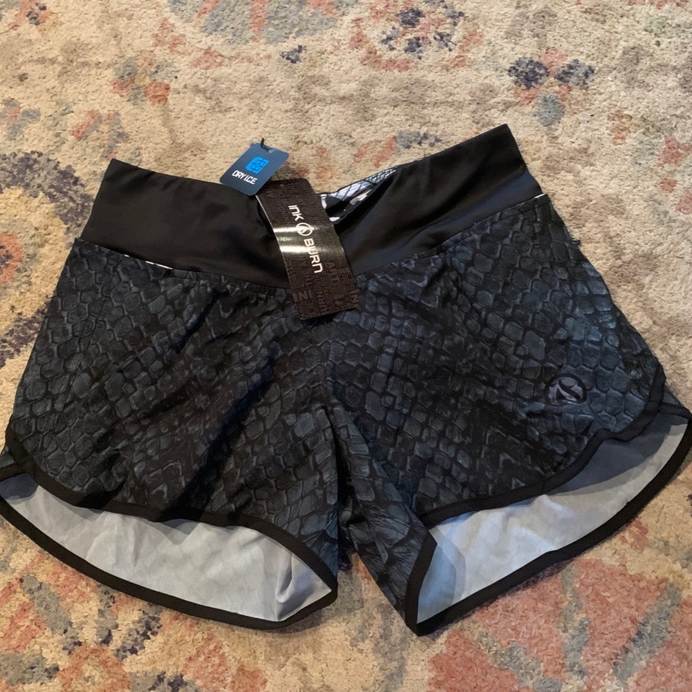 INKnBURN Size 10 Black Shorts